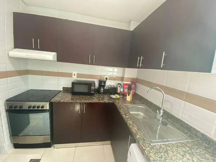 Canal Facing 1 Bedroom In Court Tower- Business Bay Dubai 0*,